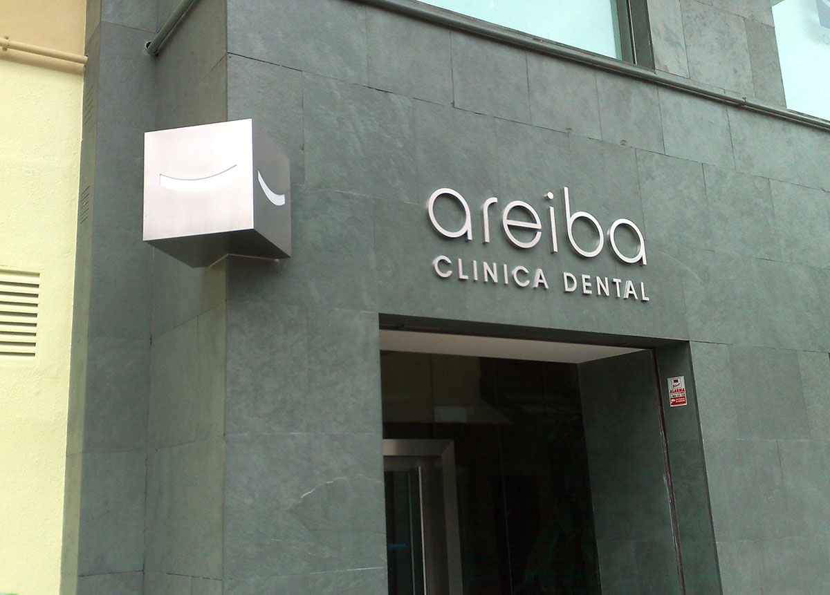 Rotulo areiba clinica dental
